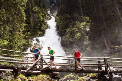 Wandern-Sintersbacher-Wasserfall--kitzbuehel_tourismus_Michael-Werlberger.jpg